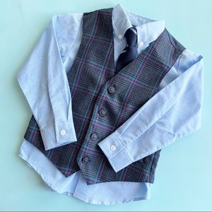 Nautica size 4T 3 pc boys dress shirt, vest and tie